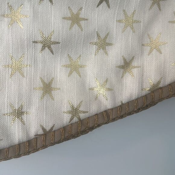 Wondershop Star Printed Tree Skirt - Picture 3 of 7